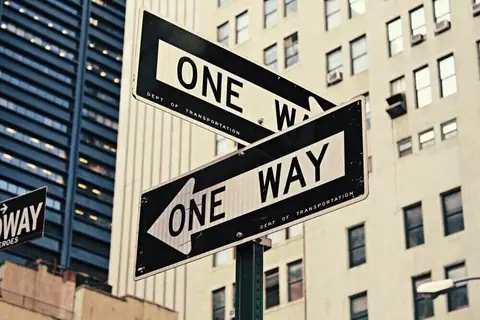 Irrelevant Career Advice May Lead to An Excellent Outcome – Happiness Expert Claims!